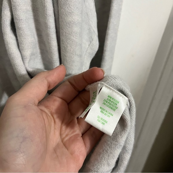 Lilly Pulitzer Dustin Cardigan Gray Cashmere Blend XS B - Picture 3 of 6